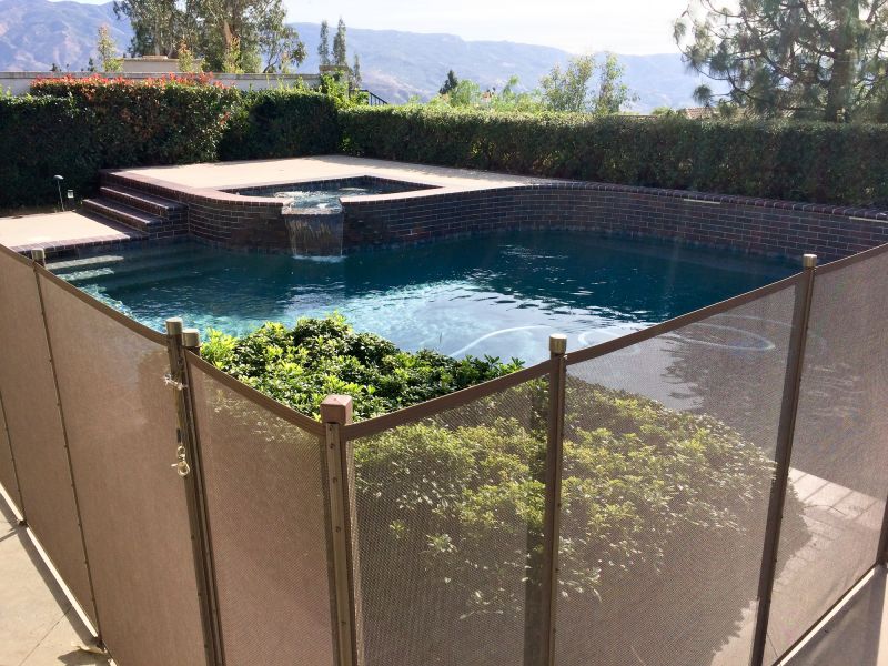 Wide Mesh Pool Fence
